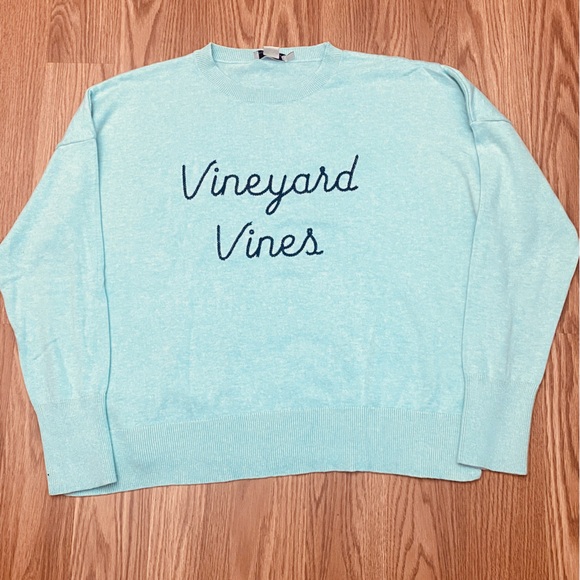 Vineyard Vines Tops - Vineyards  Vine Woman’s Size XL Pullover Embroidered Sweater Spell Out Logo